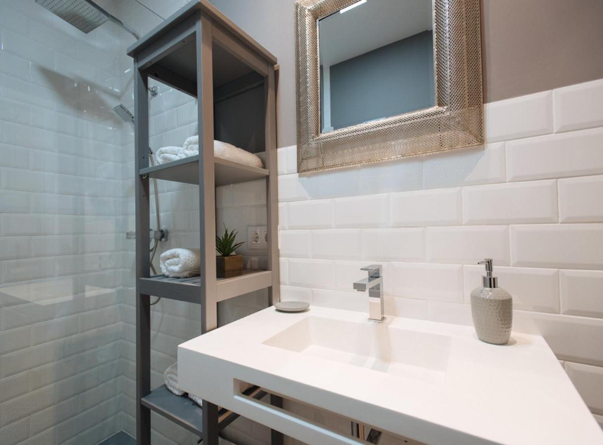 Azahares Suite Apartment เซบีญา ภายนอก รูปภาพ