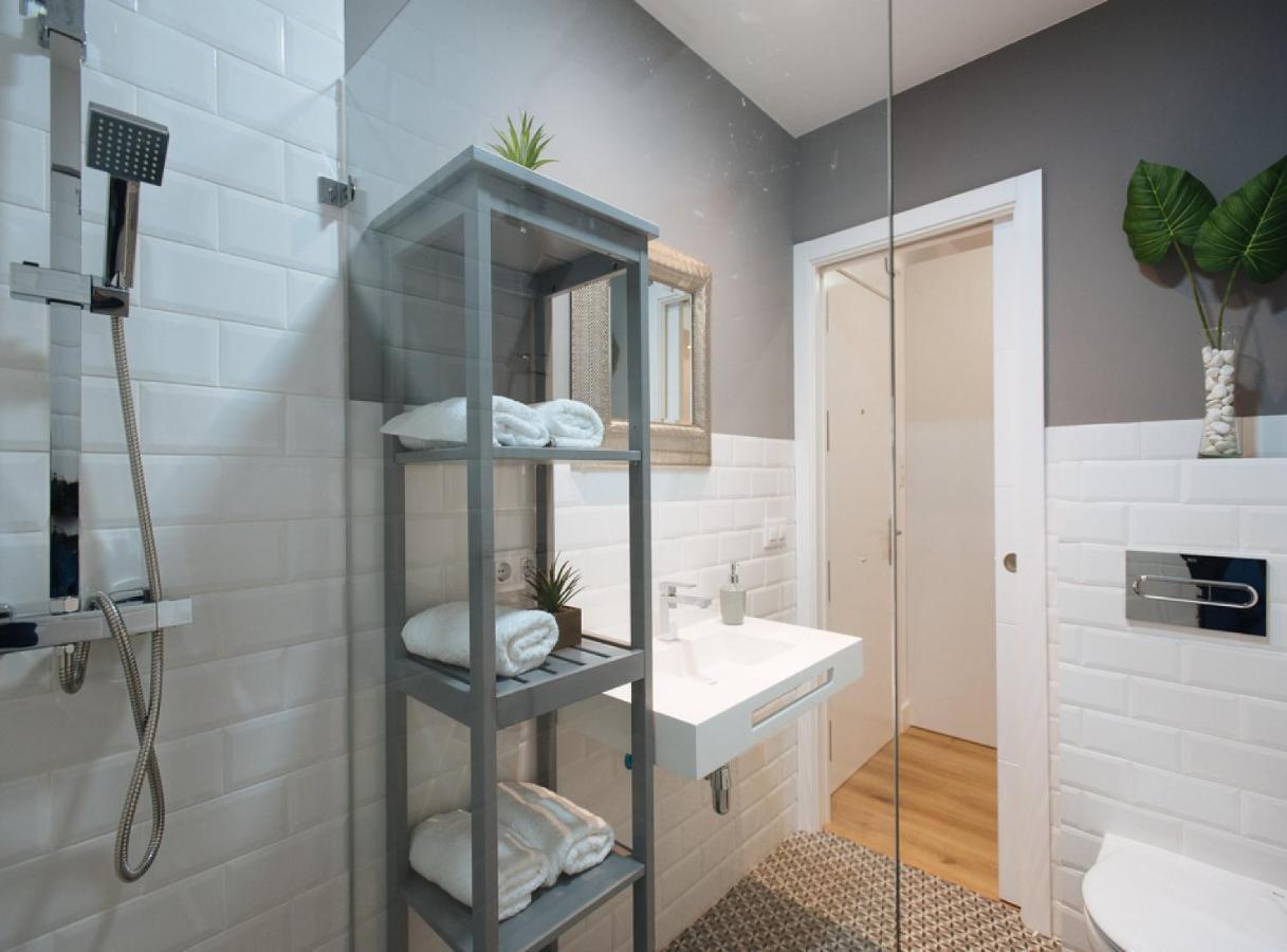 Azahares Suite Apartment เซบีญา ภายนอก รูปภาพ