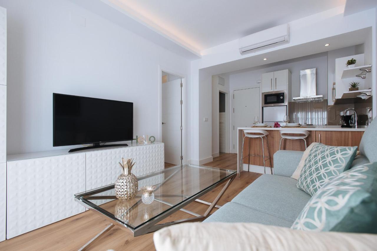 Azahares Suite Apartment เซบีญา ภายนอก รูปภาพ
