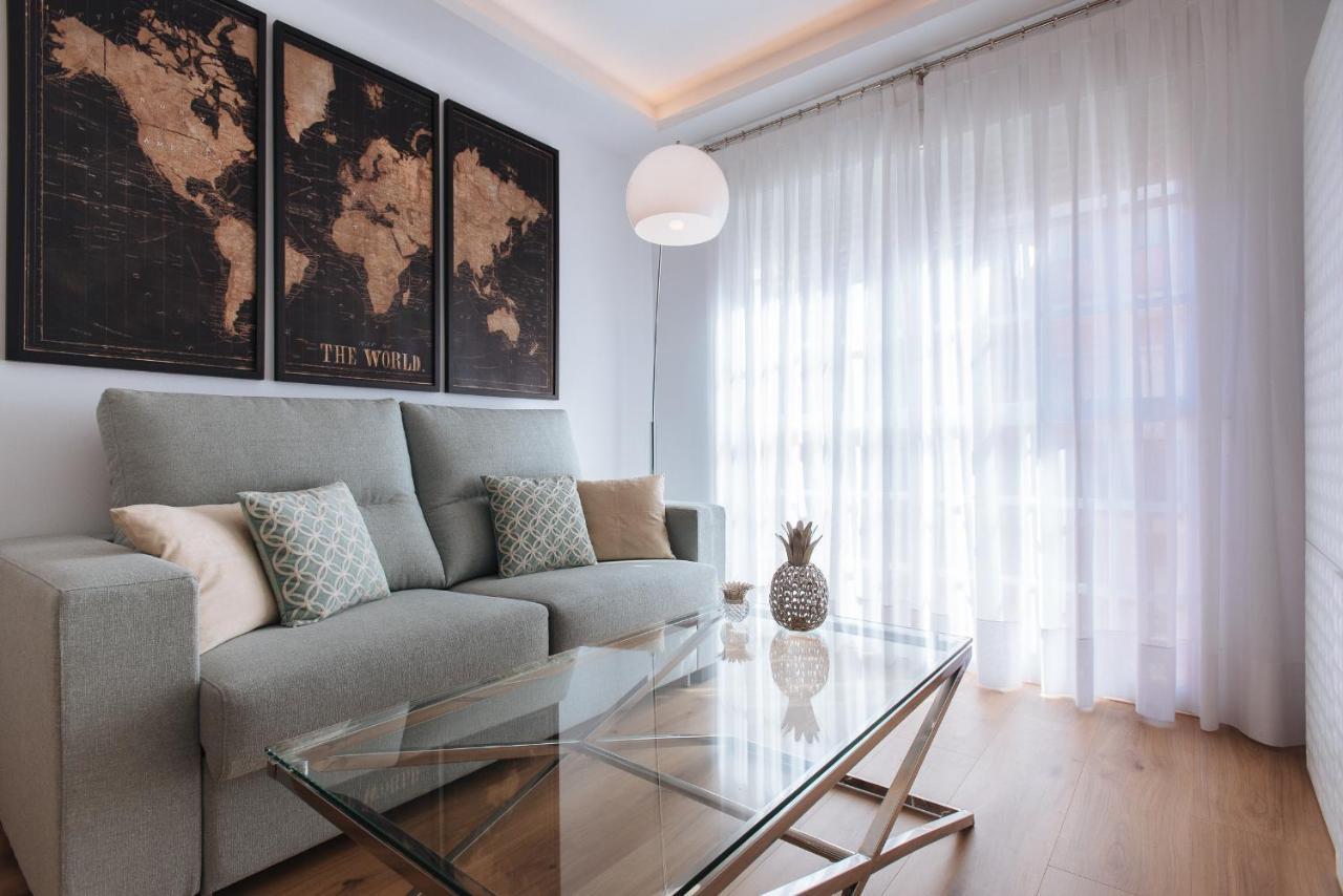Azahares Suite Apartment เซบีญา ภายนอก รูปภาพ