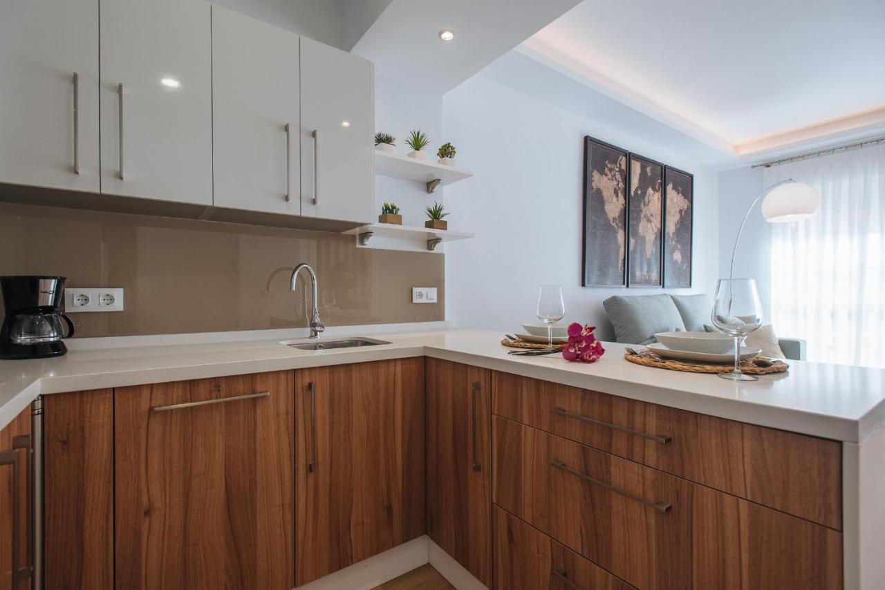 Azahares Suite Apartment เซบีญา ภายนอก รูปภาพ